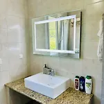 Vilă Olive Deluxe Golden *