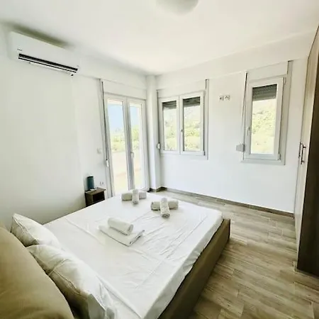 Olive Deluxe Golden Vila Chrysi Ammoudia